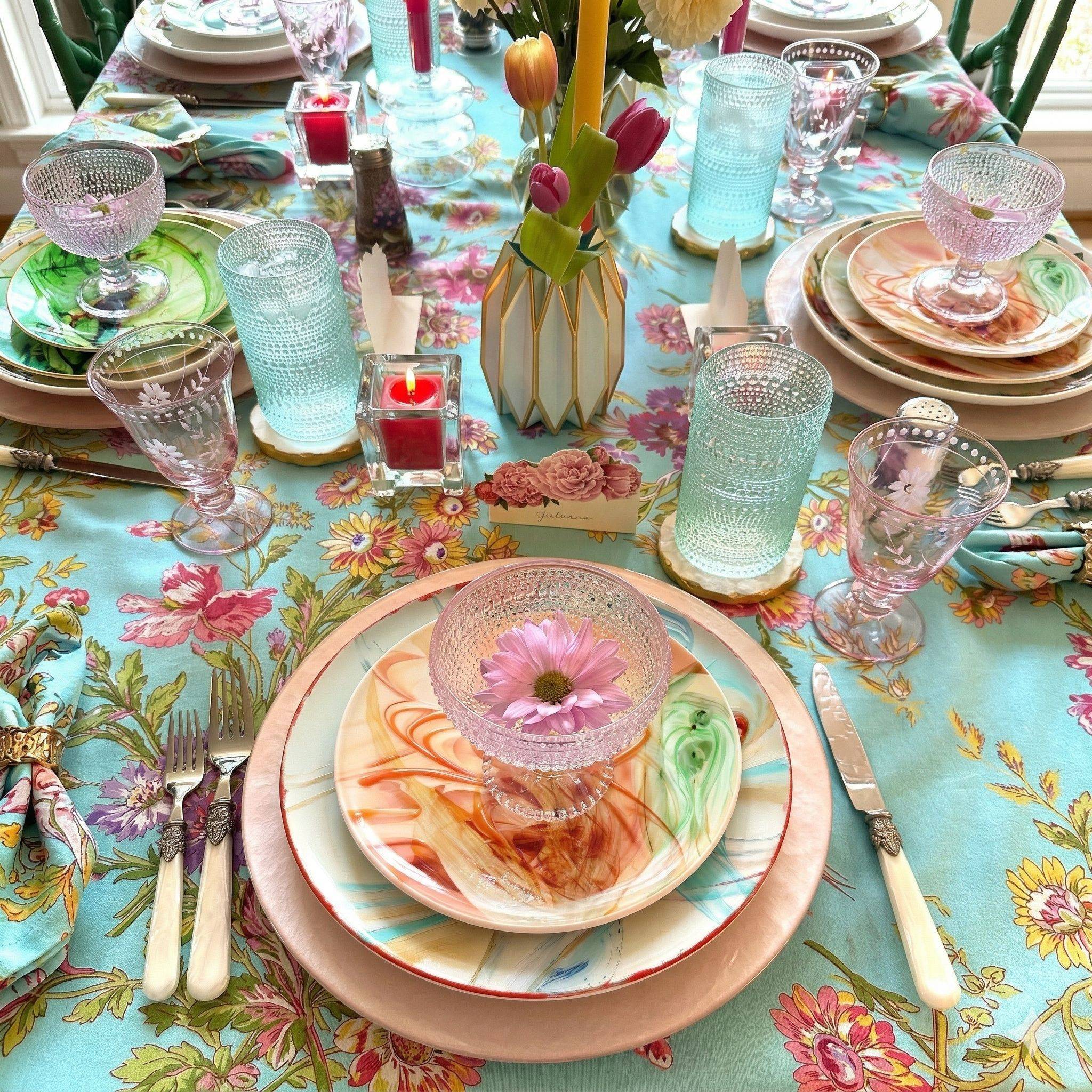 המדריך למארח המודרני: איך לבחור סט צלחות יוקרתי שלא משאיר אף אורח אדיש