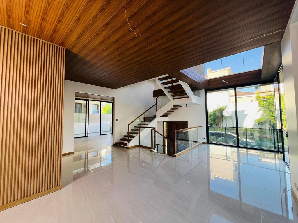 BGC Modern House