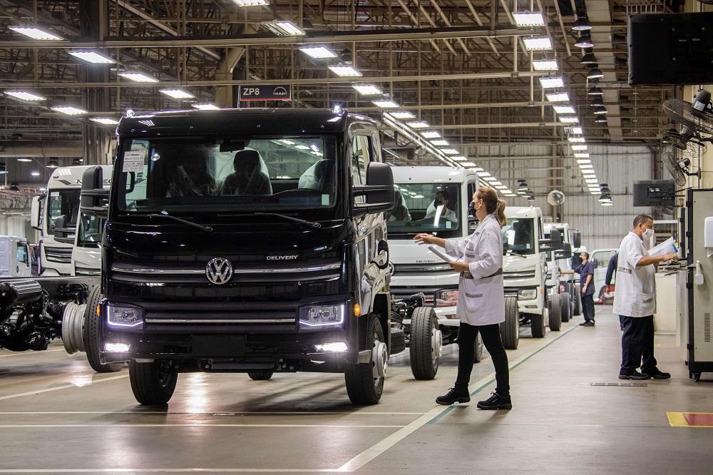 Caminhão VW Delivery Express faz sucesso no Uruguai