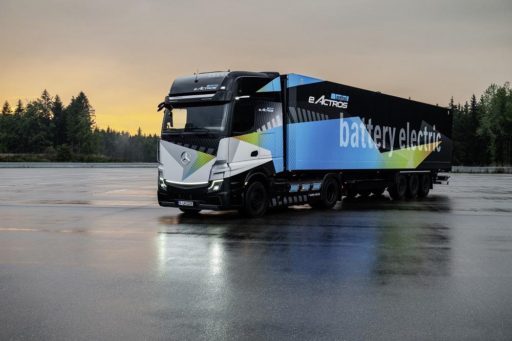 Encomenda de 50 caminhões elétricos de longa distância à bateria