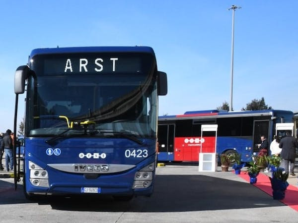 IVECO BUS fornecerá 238 CROSSWAY para renovação de frota da ARST, empresa de transportes da Sardenha