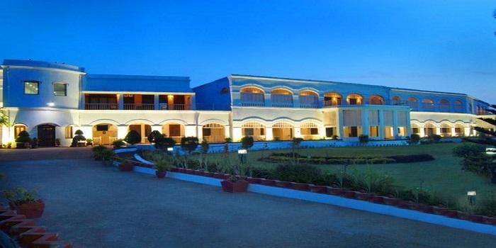 THE CHANAKYA BNR,PURI