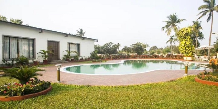 THE CHANAKYA BNR,PURI