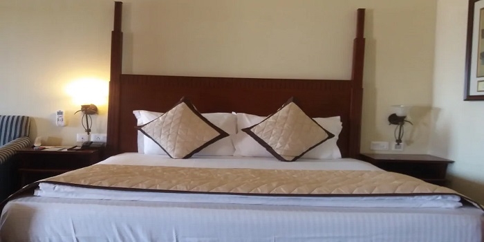 THE CHANAKYA BNR,PURI