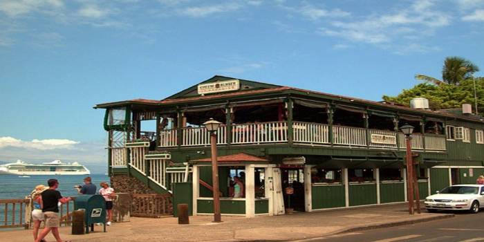 Cheeseburger in Paradise, Maui