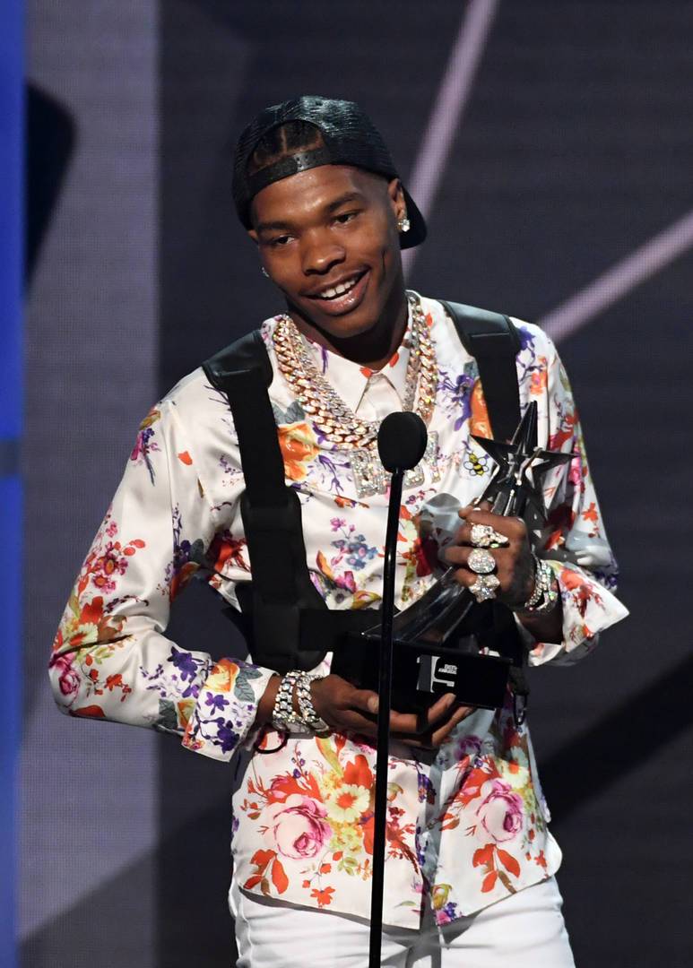 Lil Baby Buys Out Foot Locker, Gives Shoes To Kids In His Community